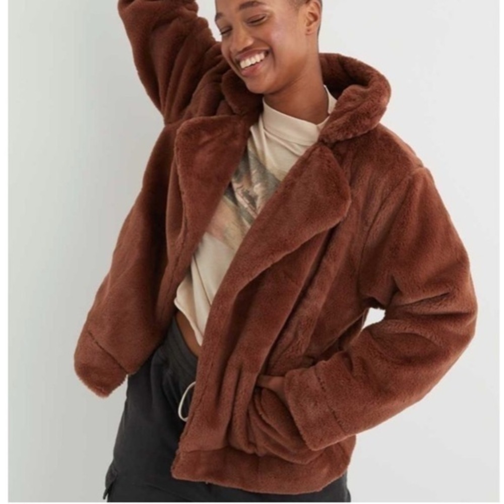 Aeri‎ Cozy Brown Faux Fur Jacket